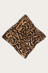 Labirinto Print Silk Carre
WOMAN Pucci
